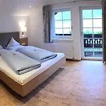 Garni Gruenmoos Hotel Sankt Jakob in Defereggen