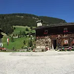 Garni Gruenmoos Hotel Sankt Jakob in Defereggen