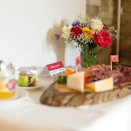 Garni Grünmoos Hotel 3*