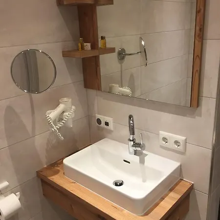 Hotel Garni Gruenmoos 3*