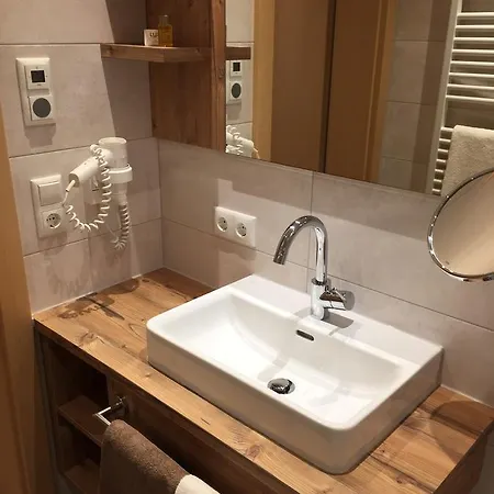 Garni Gruenmoos Hotel